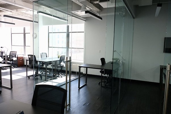 bond collective  18281